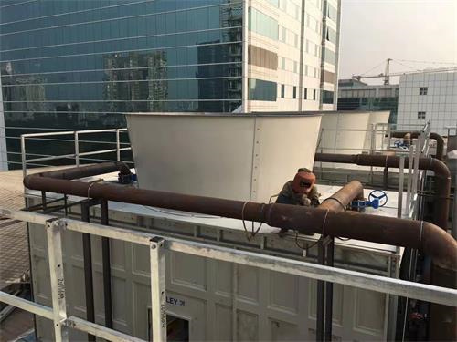 闭式冷却塔干式运行是什么意思？(干式闭式冷却塔定制)